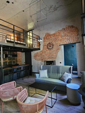 Loft XIII